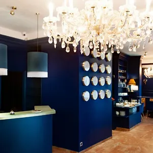 Hotel Petit Saint-honoré, Paris