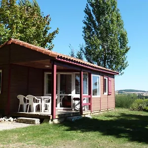 chalets-des-mousquetaires-campground-caravan-park.midi-pyreneeshotels.com/